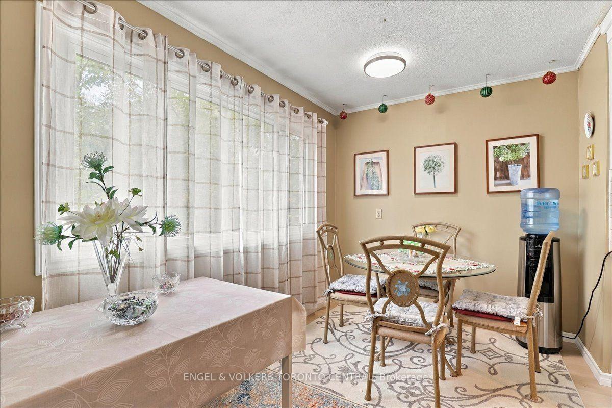 Photo 7 of Unit #36, 30 Green Valley Drive W, Kitchener, Pioneer Park — HOMEH