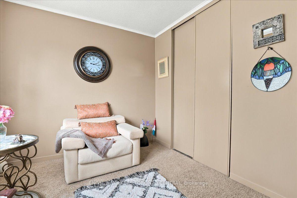 Photo 18 of Unit #36, 30 Green Valley Drive W, Kitchener, Pioneer Park — HOMEH