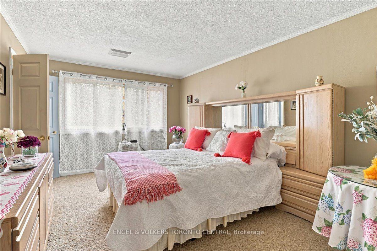 Photo 19 of Unit #36, 30 Green Valley Drive W, Kitchener, Pioneer Park — HOMEH