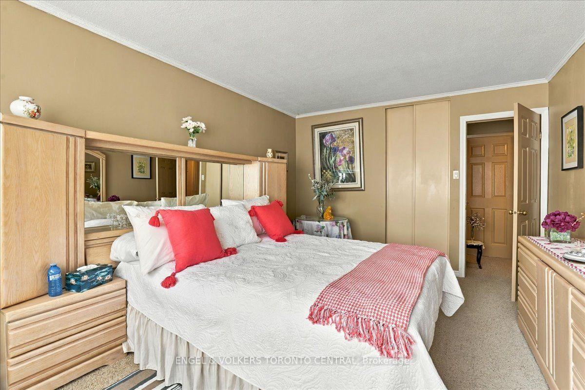 Photo 20 of Unit #36, 30 Green Valley Drive W, Kitchener, Pioneer Park — HOMEH