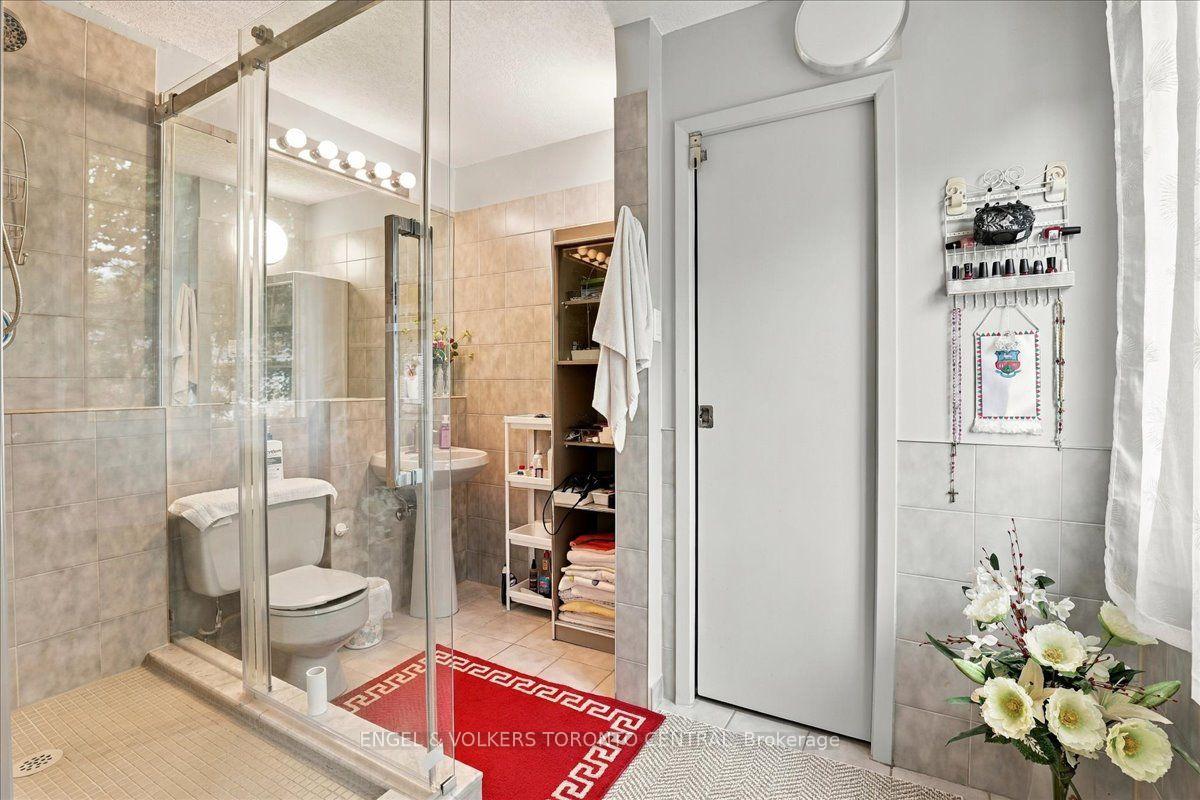 Photo 21 of Unit #36, 30 Green Valley Drive W, Kitchener, Pioneer Park — HOMEH