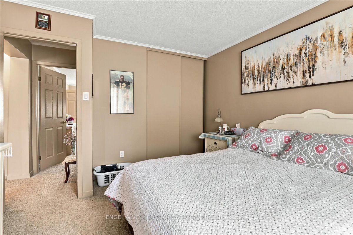 Photo 24 of Unit #36, 30 Green Valley Drive W, Kitchener, Pioneer Park — HOMEH