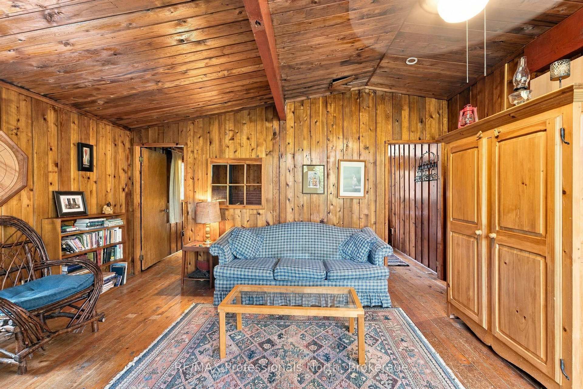 Photo 37 of 1086 Dragonfly Lane, Minden Hills, Snowdon — HOMEH