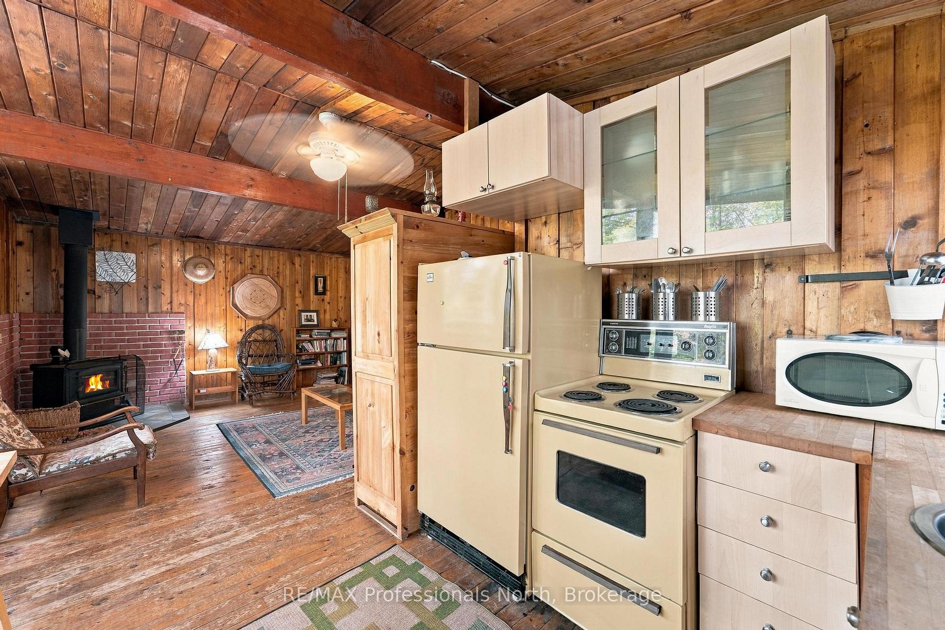 Photo 41 of 1086 Dragonfly Lane, Minden Hills, Snowdon — HOMEH