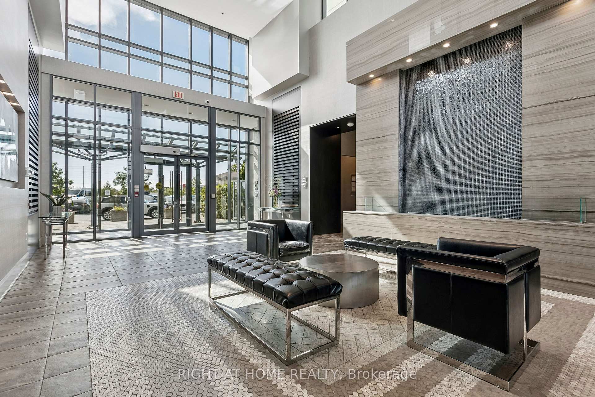 Photo 6 of 45 Yorkland Boulevard, Brampton, Goreway Drive Corridor — HOMEH