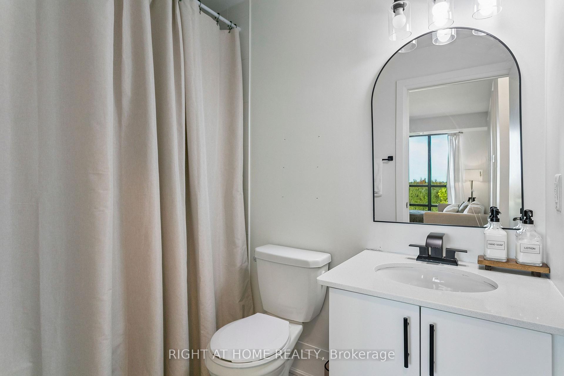 Photo 28 of 45 Yorkland Boulevard, Brampton, Goreway Drive Corridor — HOMEH