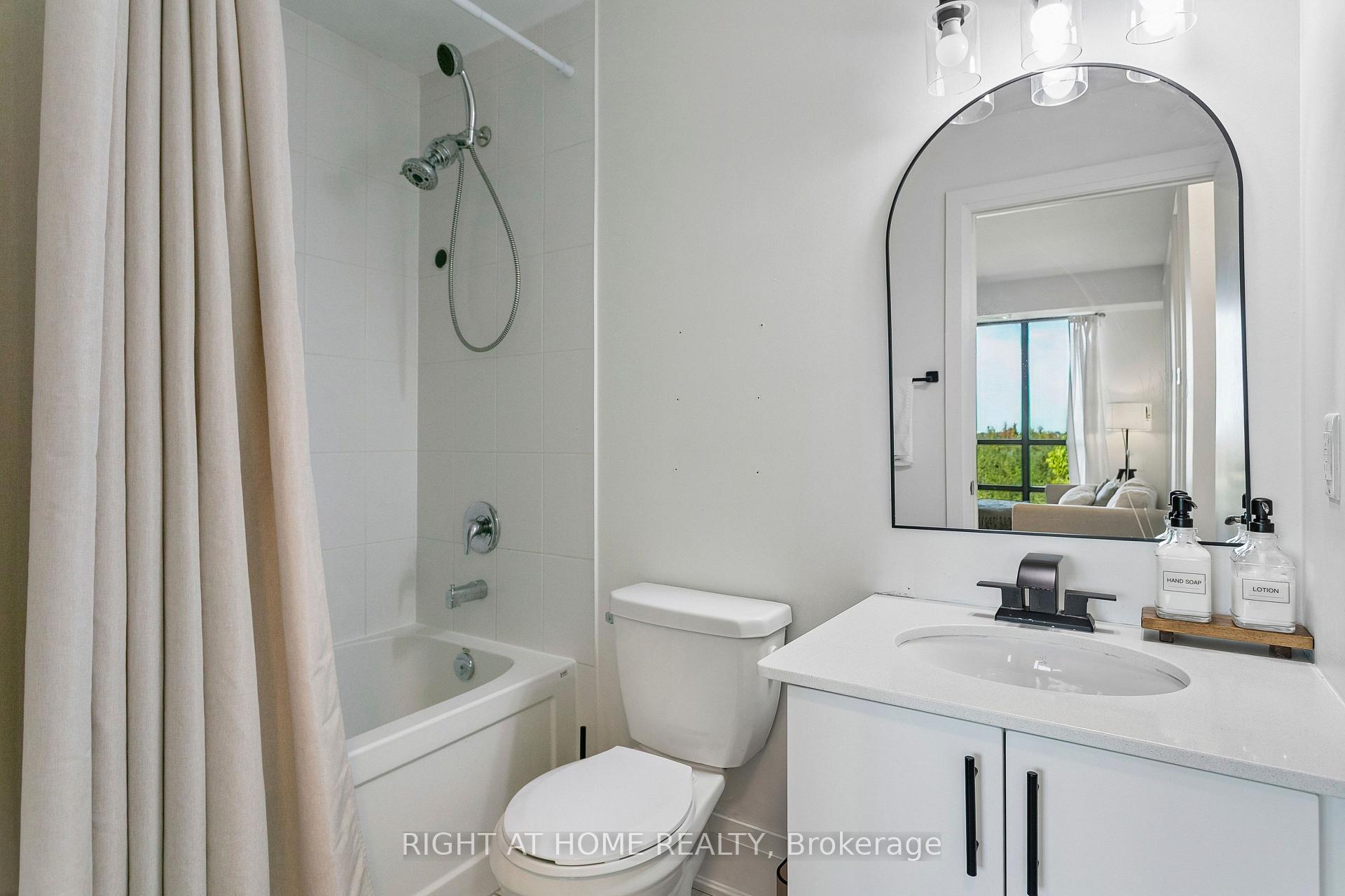 Photo 29 of 45 Yorkland Boulevard, Brampton, Goreway Drive Corridor — HOMEH