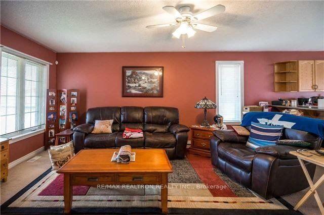 Photo 2 of Unit A, 49 Hanmer Street, Barrie, East Bayfield — HOMEH