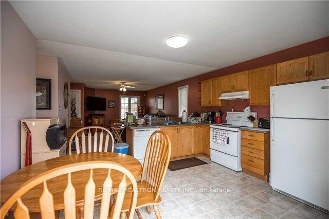 Photo 4 of Unit A, 49 Hanmer Street, Barrie, East Bayfield — HOMEH