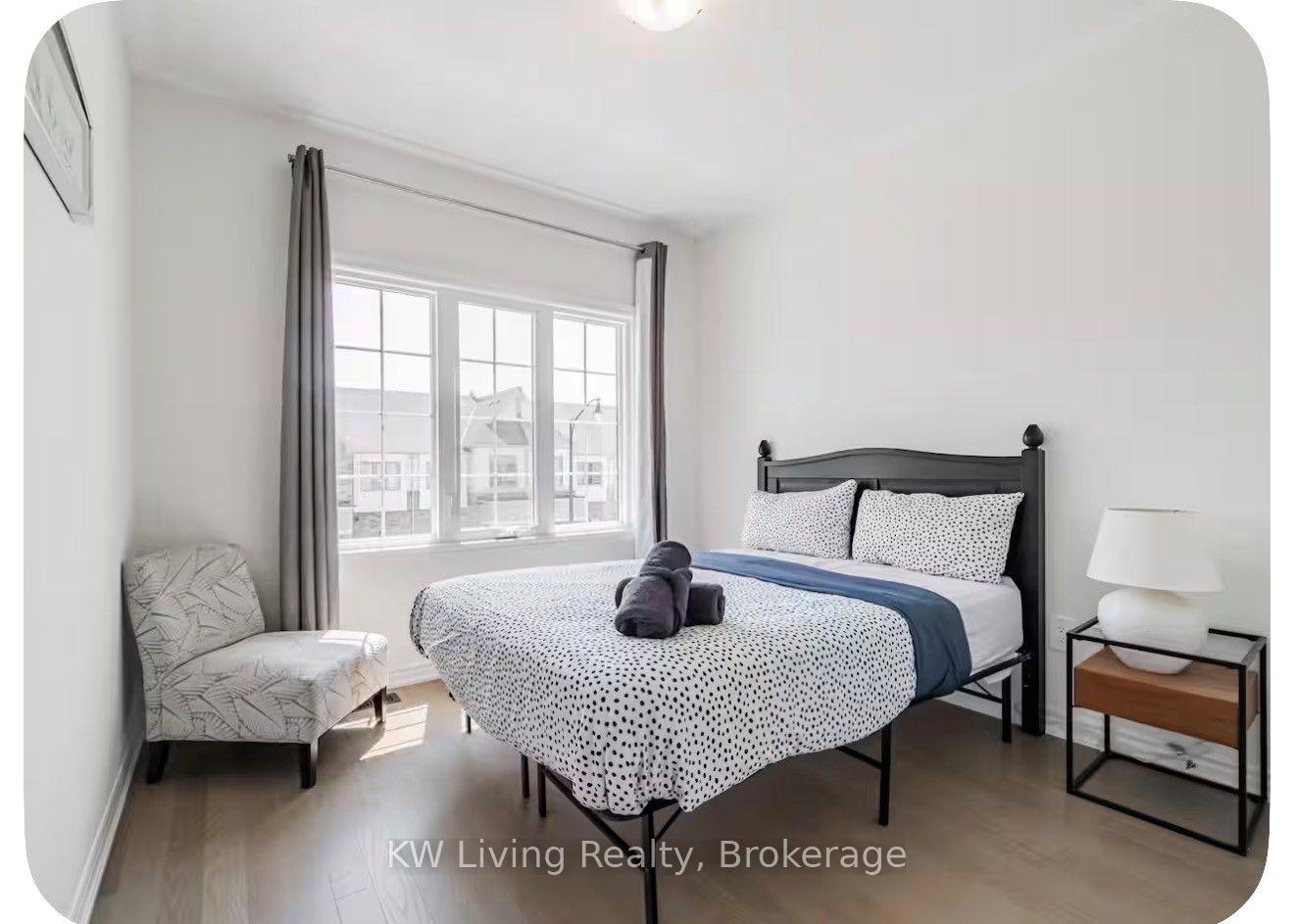 Photo 15 of 72 Bermondsey Way, Brampton, Bram West — HOMEH