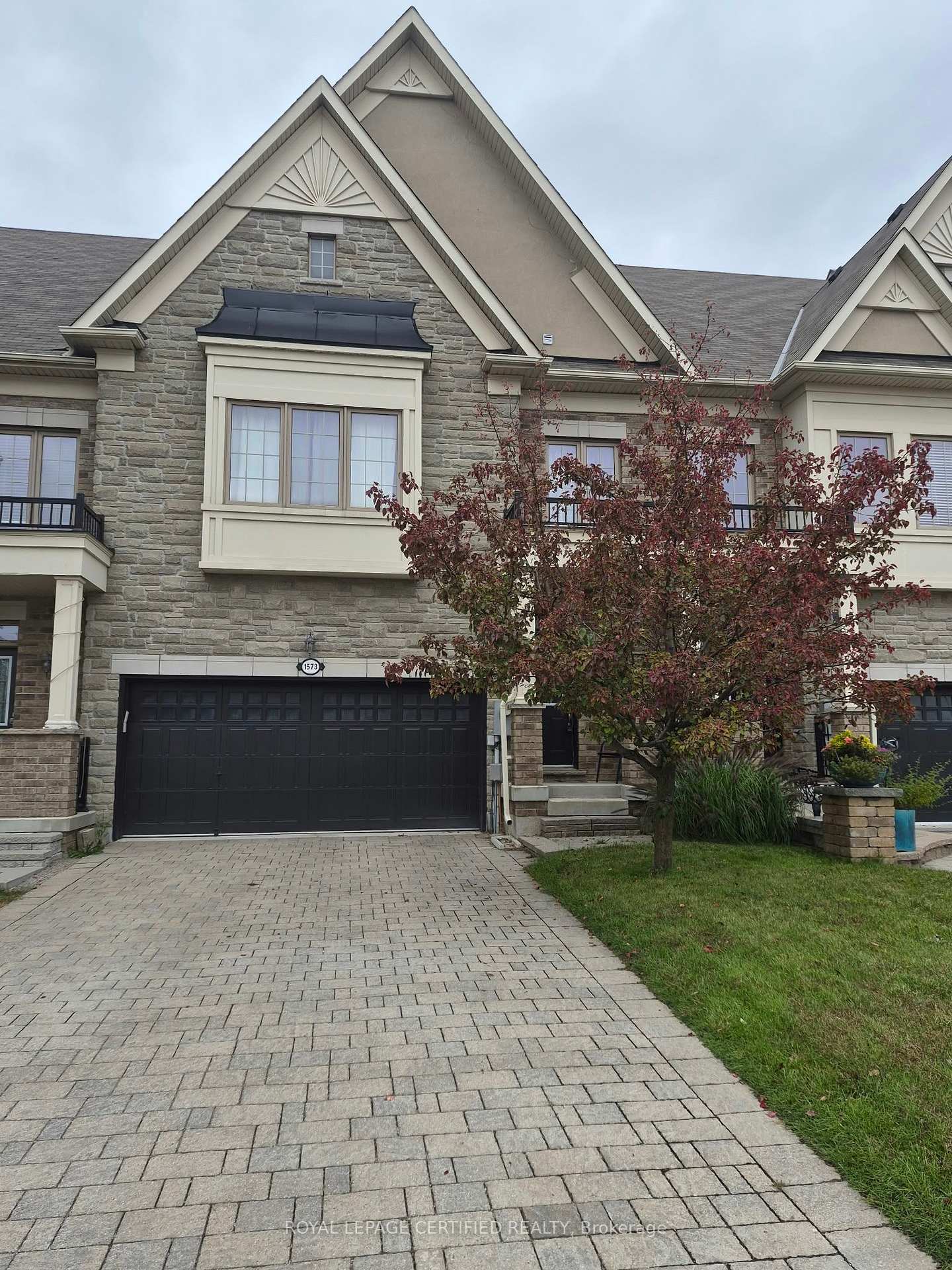 Photo of 1573 Eglinton Avenue W