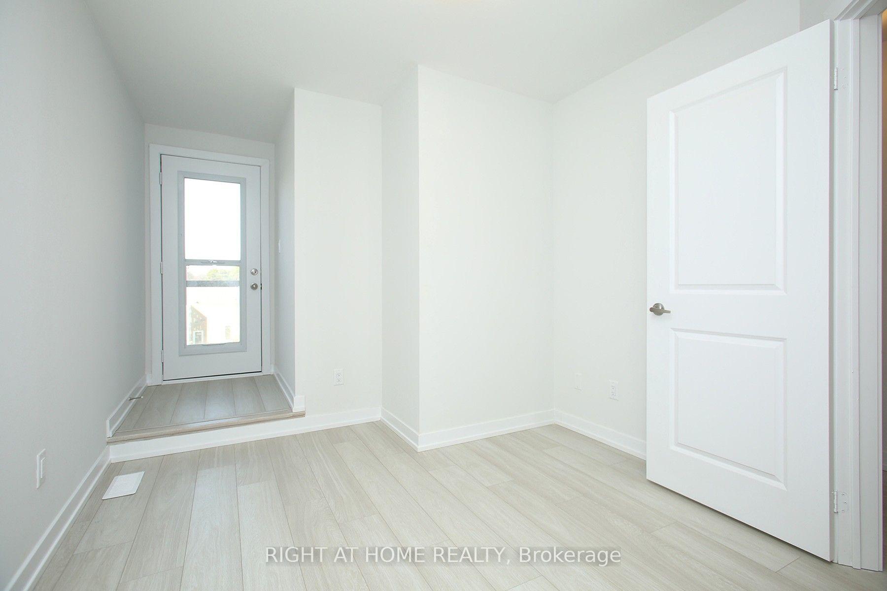 Photo 8 of 128 Brockley Drive, Scarborough, Bendale — HOMEH