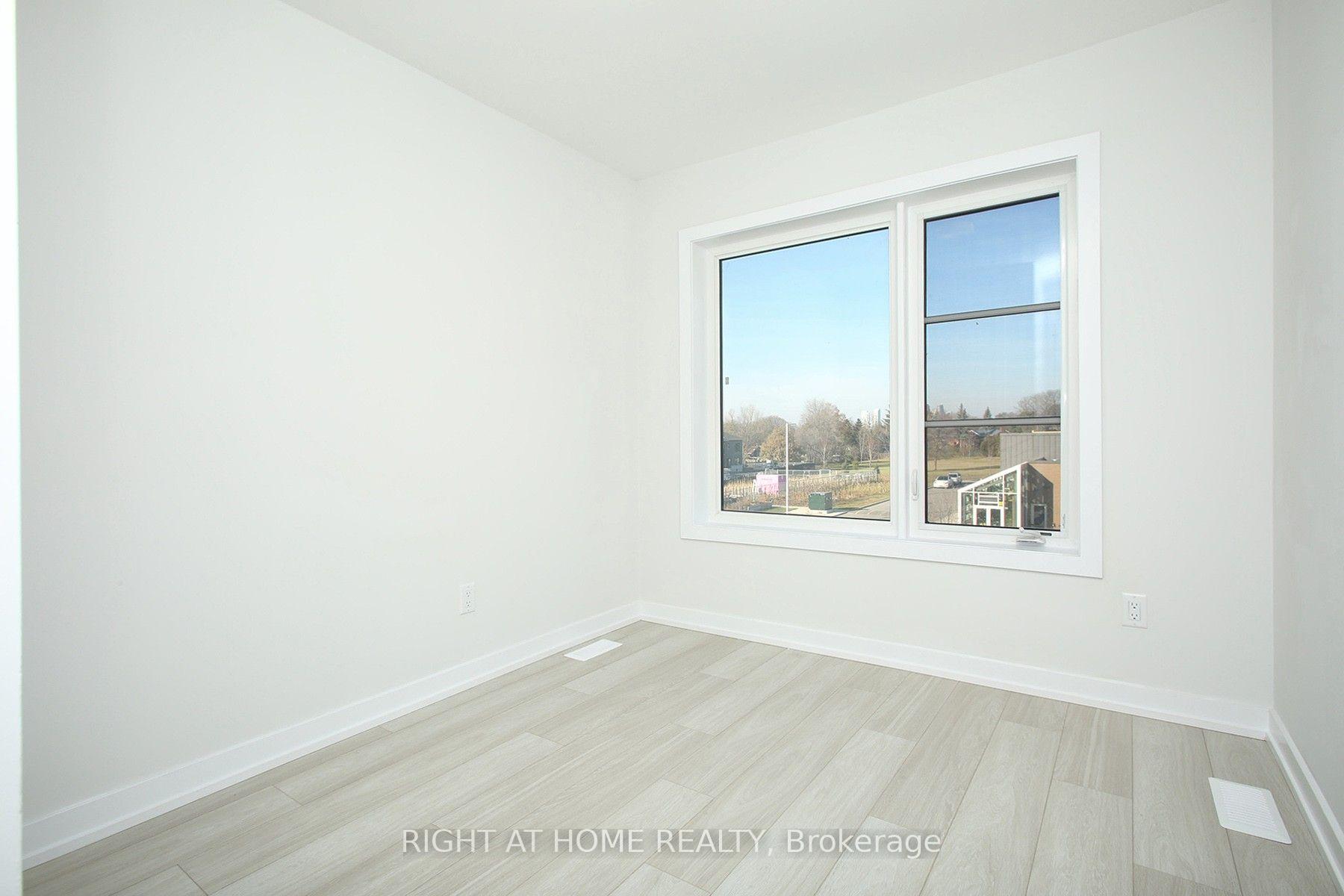 Photo 10 of 128 Brockley Drive, Scarborough, Bendale — HOMEH