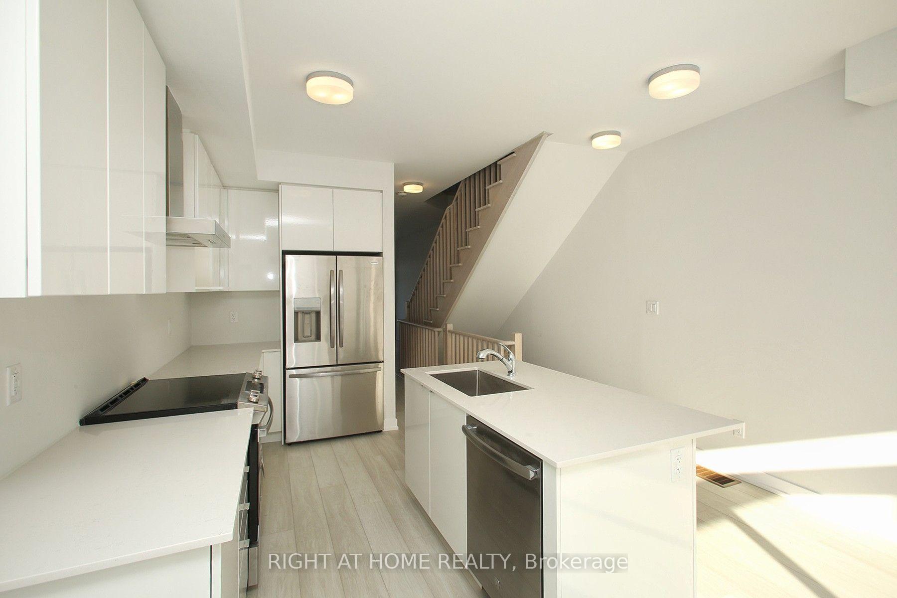 Photo 15 of 128 Brockley Drive, Scarborough, Bendale — HOMEH