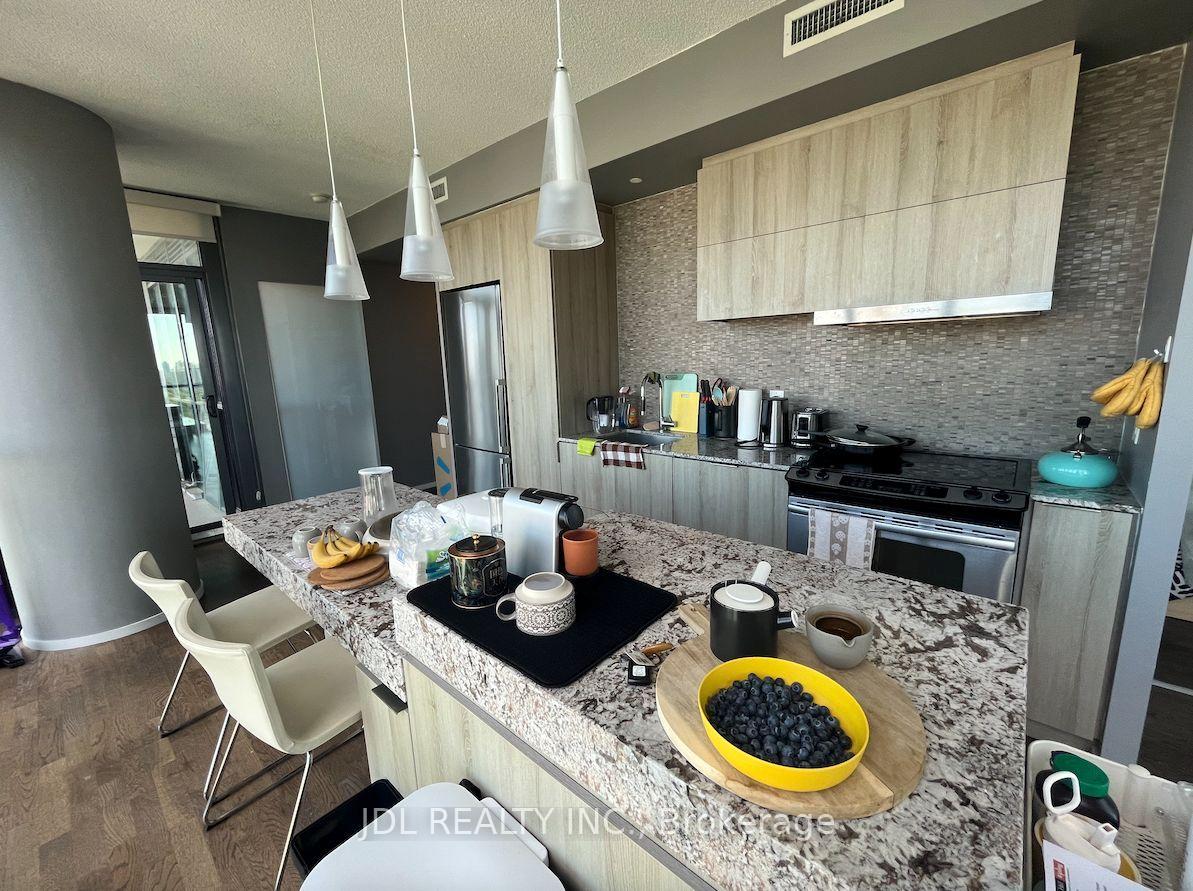 Photo 9 of Unit 2810, 101 Charles Street E, Toronto, Church-Yonge Corridor — HOMEH