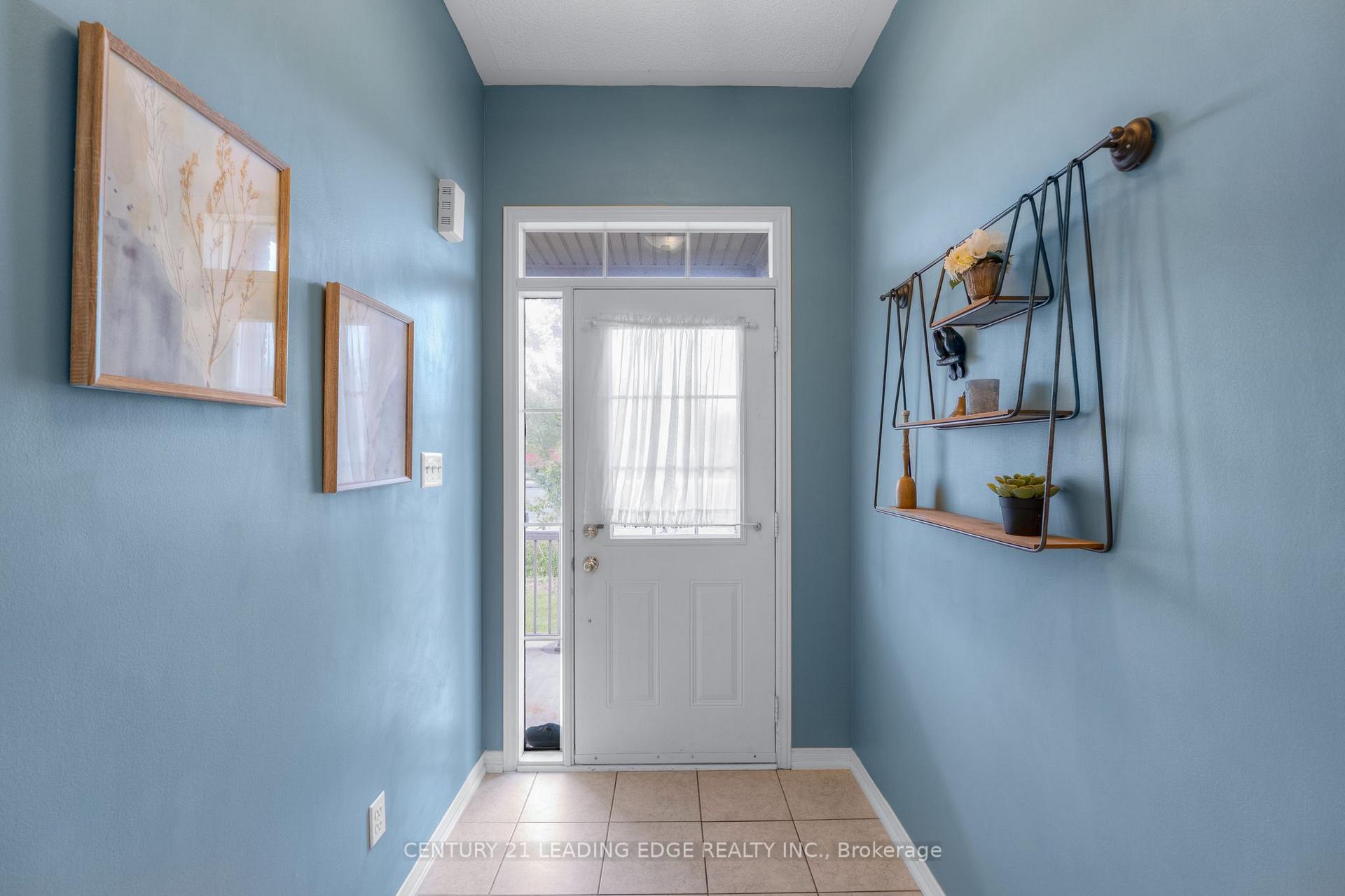 Photo 3 of 1 Hare Farm Gate, Whitchurch-Stouffville, Stouffville — HOMEH