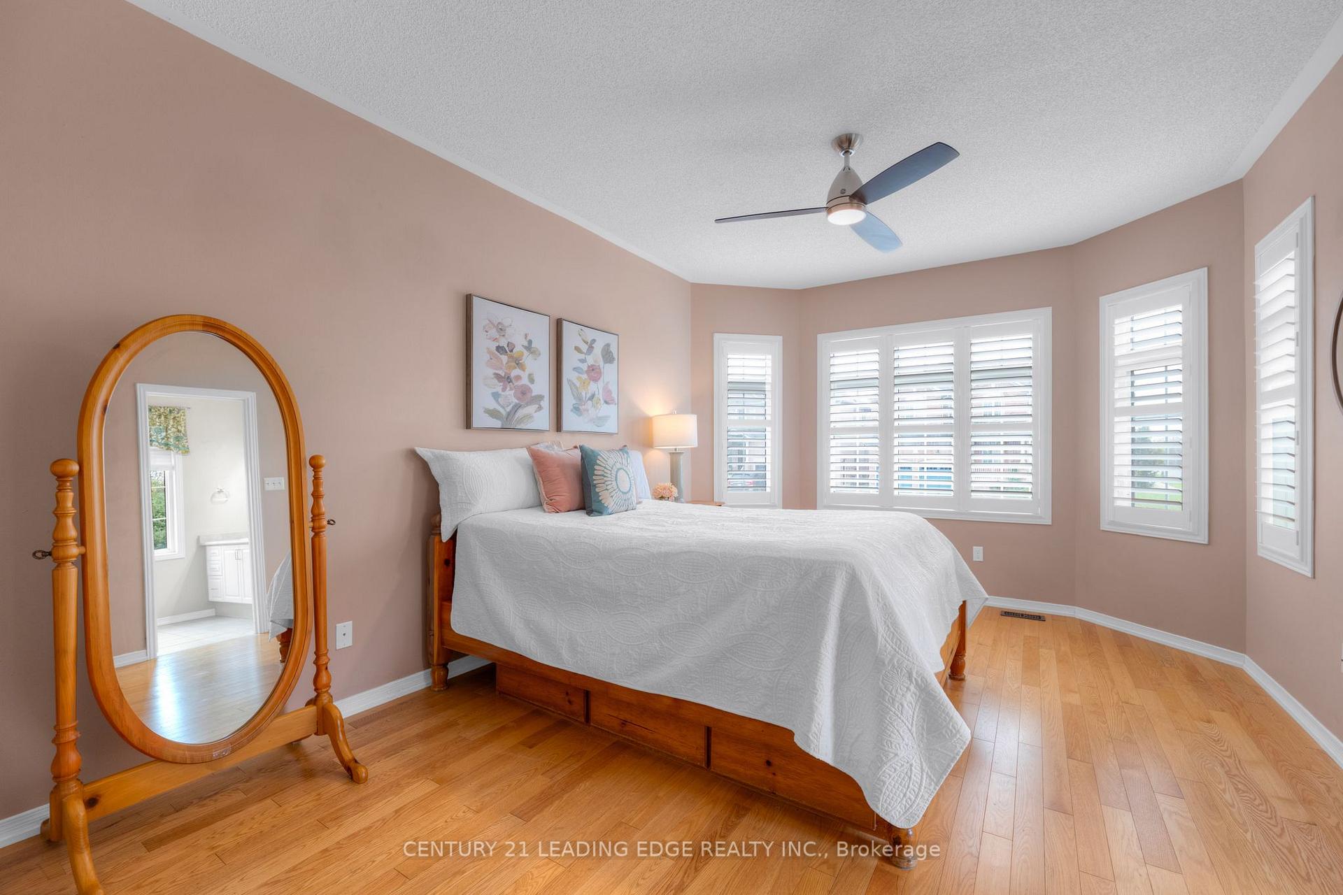 Photo 12 of 1 Hare Farm Gate, Whitchurch-Stouffville, Stouffville — HOMEH