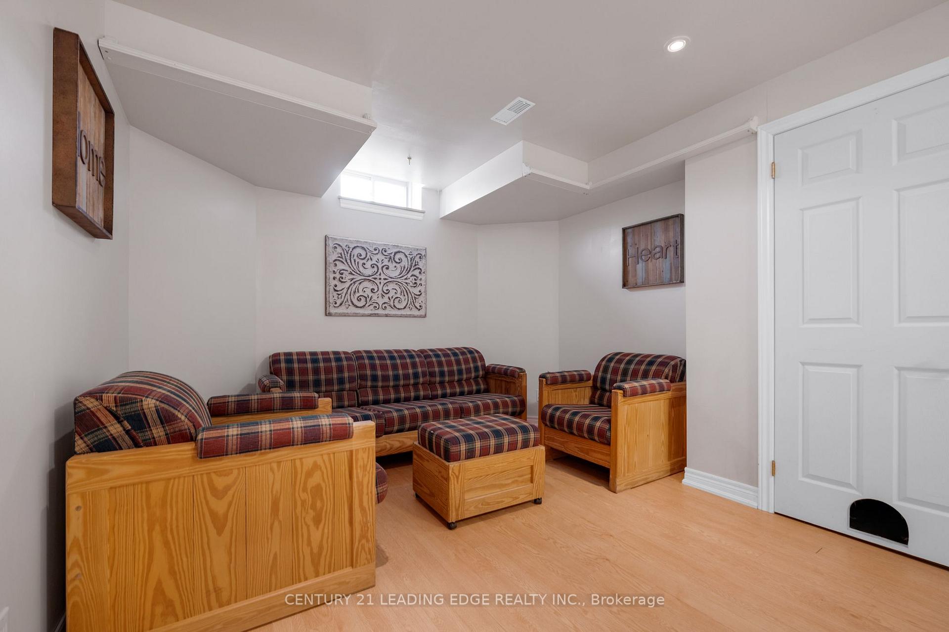 Photo 18 of 1 Hare Farm Gate, Whitchurch-Stouffville, Stouffville — HOMEH