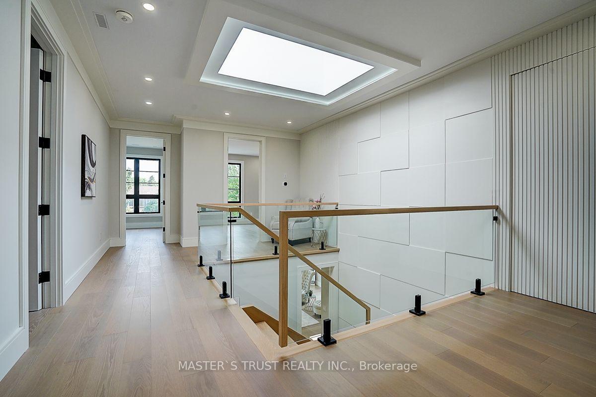 Photo 23 of 202 Carlton Road, Markham, Unionville — HOMEH