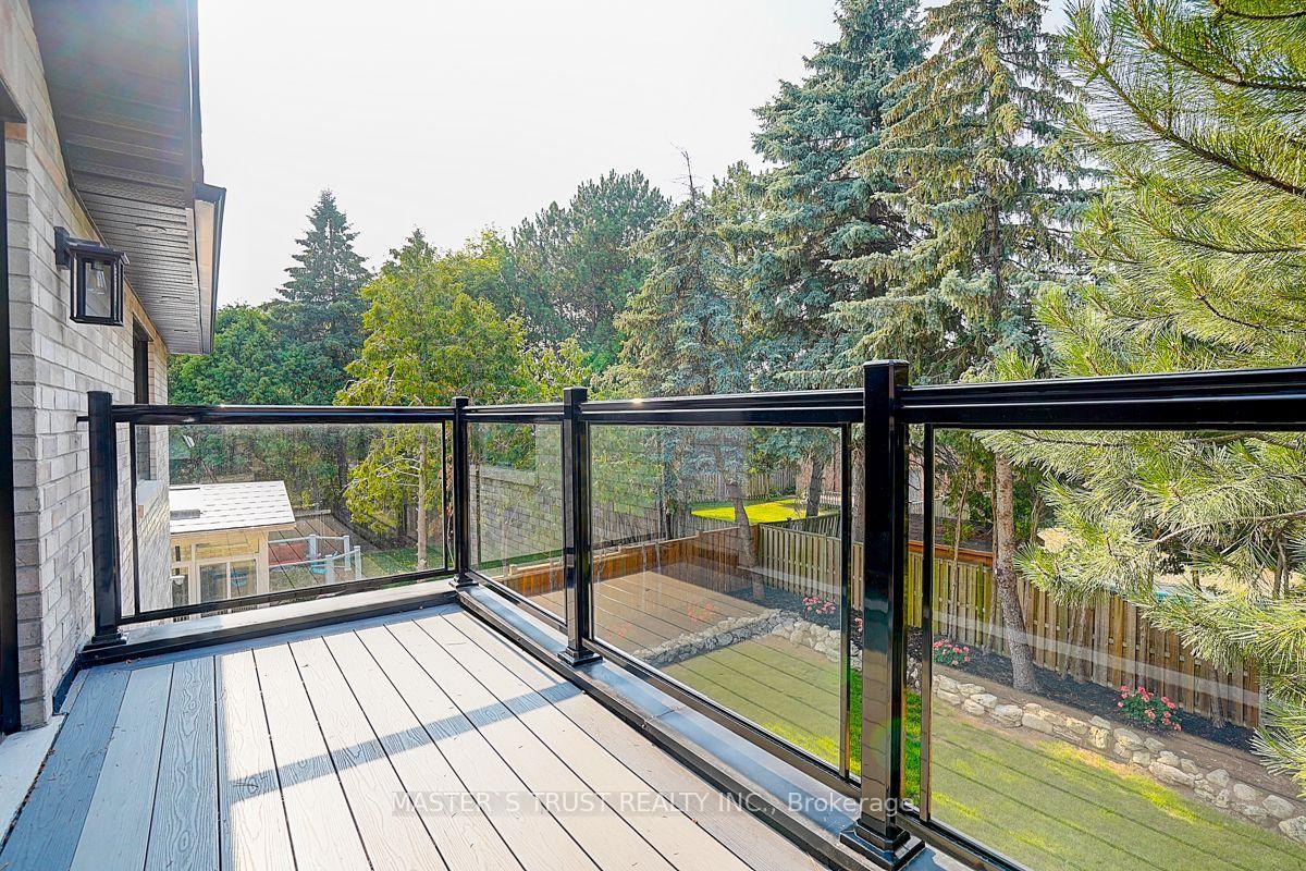 Photo 25 of 202 Carlton Road, Markham, Unionville — HOMEH