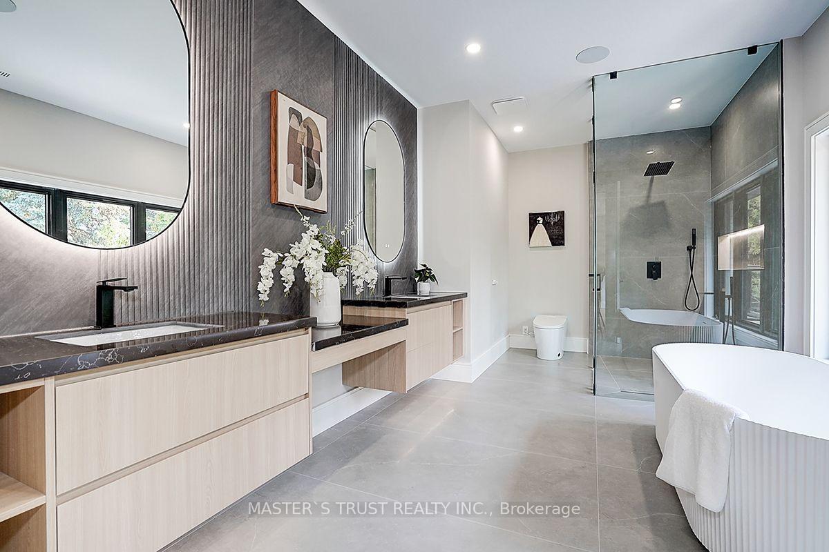 Photo 33 of 202 Carlton Road, Markham, Unionville — HOMEH