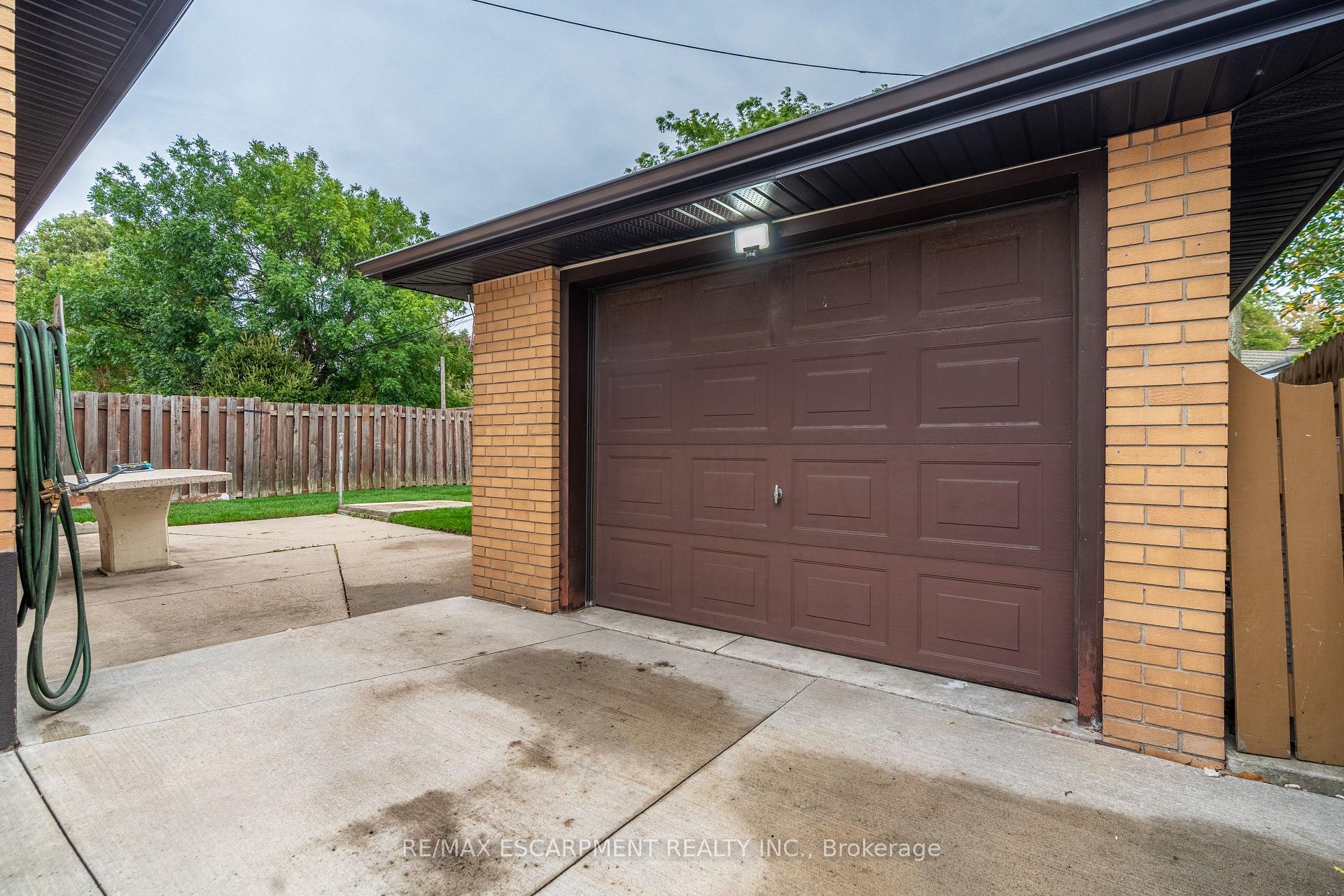 Photo 4 of 75 Purdy Crescent, Hamilton, Greeningdon — HOMEH