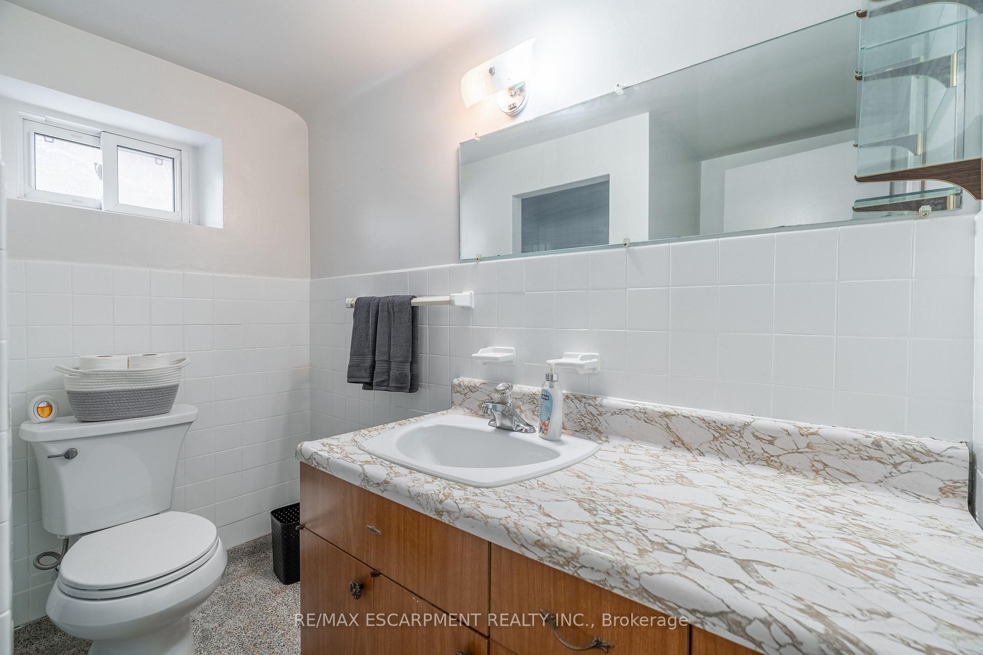 Photo 32 of 75 Purdy Crescent, Hamilton, Greeningdon — HOMEH