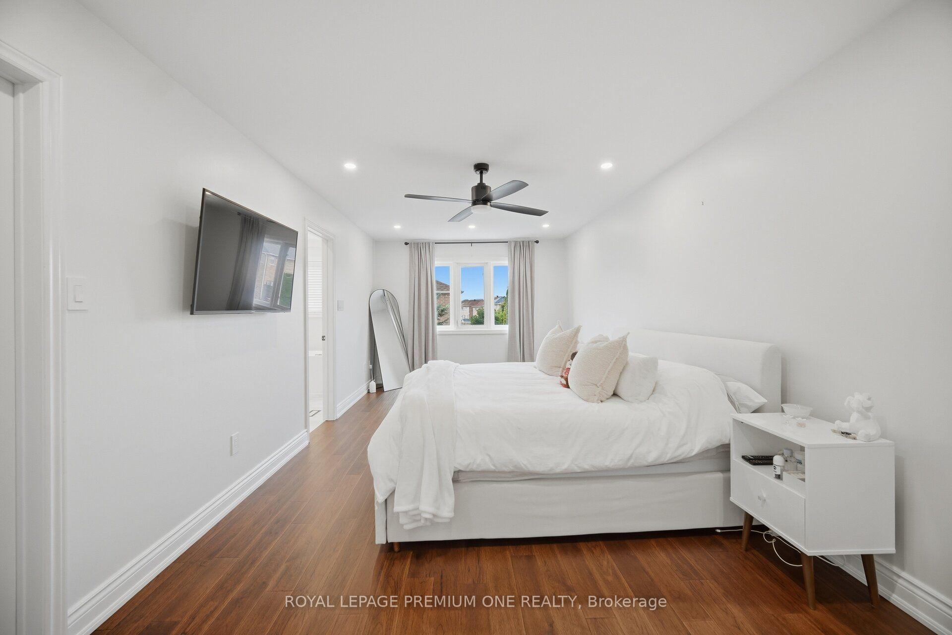 Photo 21 of 169 Venice Gate Drive, Vaughan, Vellore Village — HOMEH