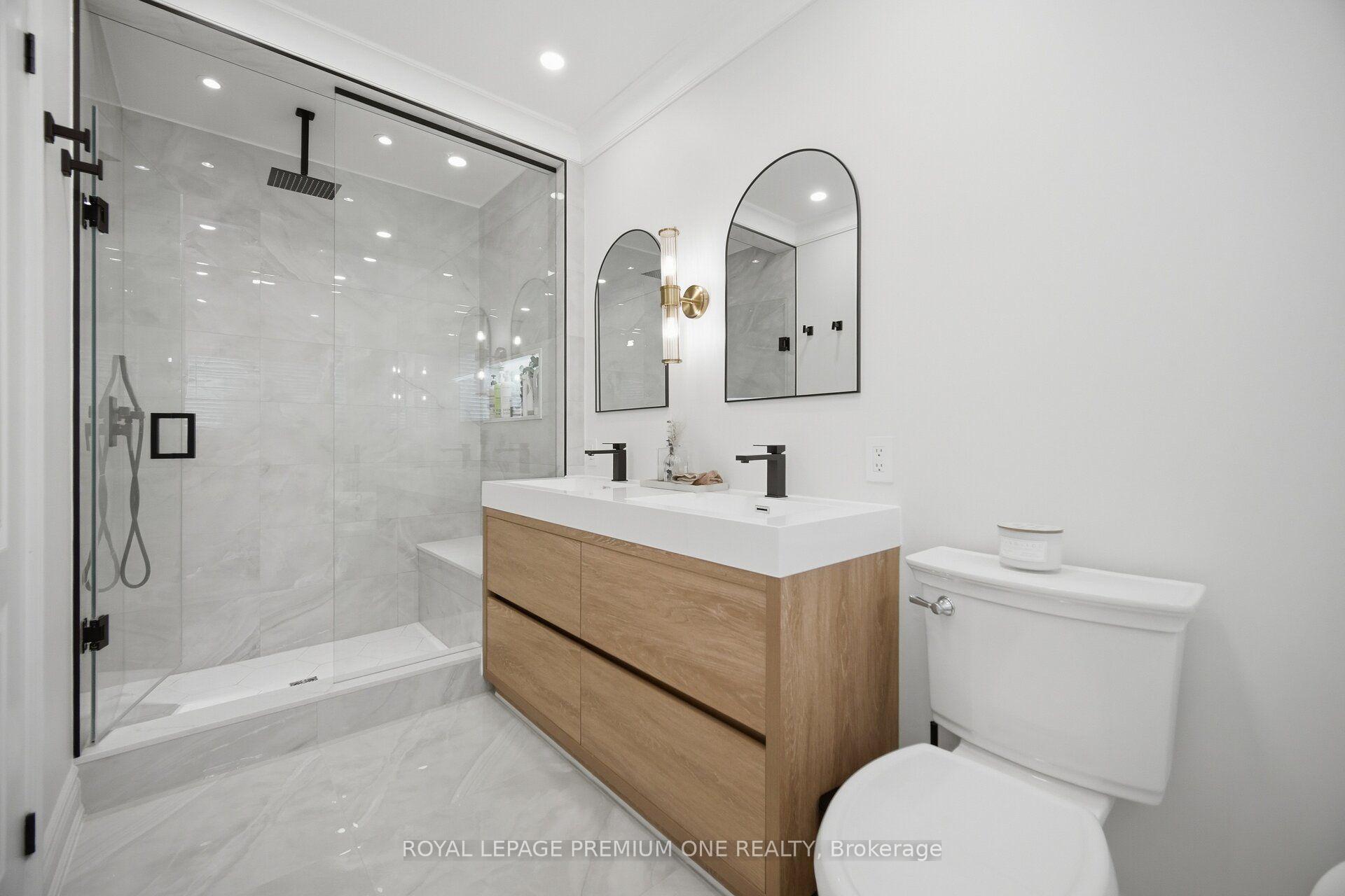 Photo 25 of 169 Venice Gate Drive, Vaughan, Vellore Village — HOMEH