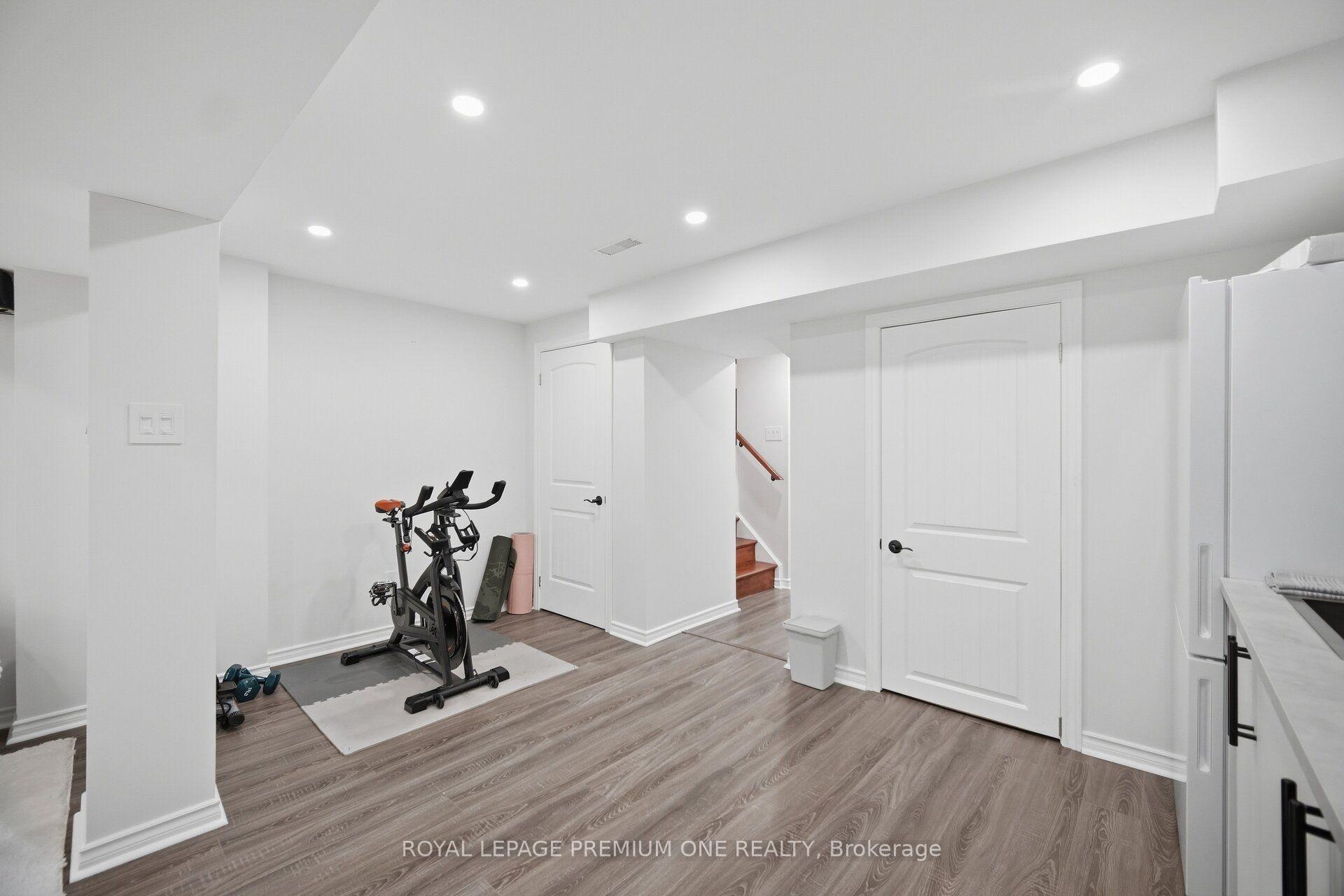 Photo 35 of 169 Venice Gate Drive, Vaughan, Vellore Village — HOMEH