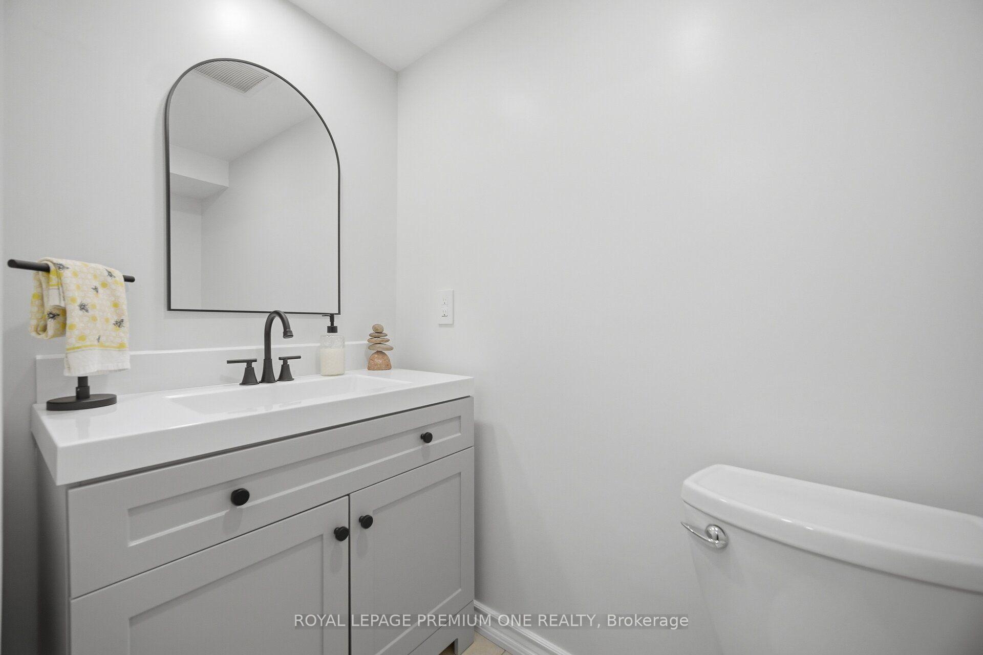 Photo 41 of 169 Venice Gate Drive, Vaughan, Vellore Village — HOMEH