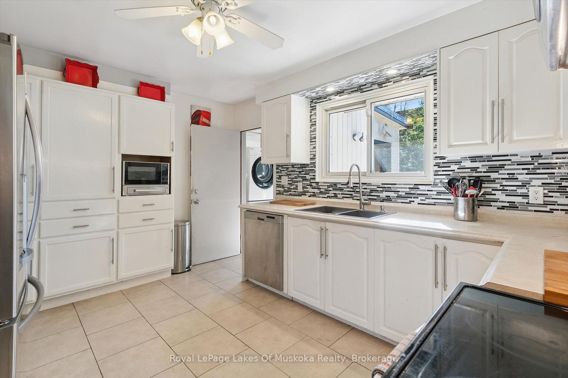 Photo 15 of 135 Muskoka Beach Road, Gravenhurst, Muskoka (S) — HOMEH