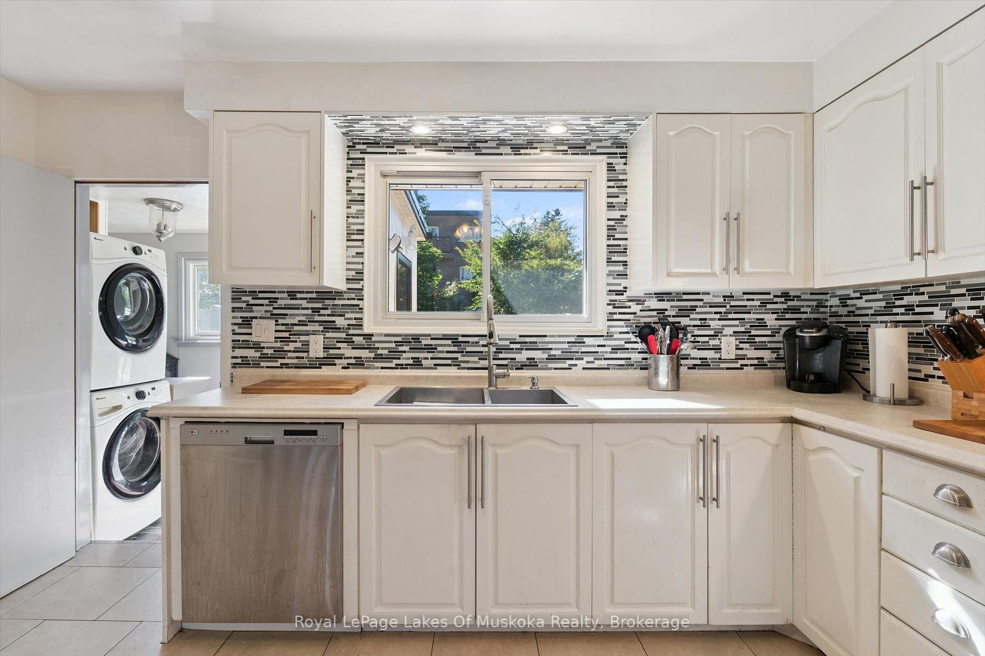 Photo 16 of 135 Muskoka Beach Road, Gravenhurst, Muskoka (S) — HOMEH