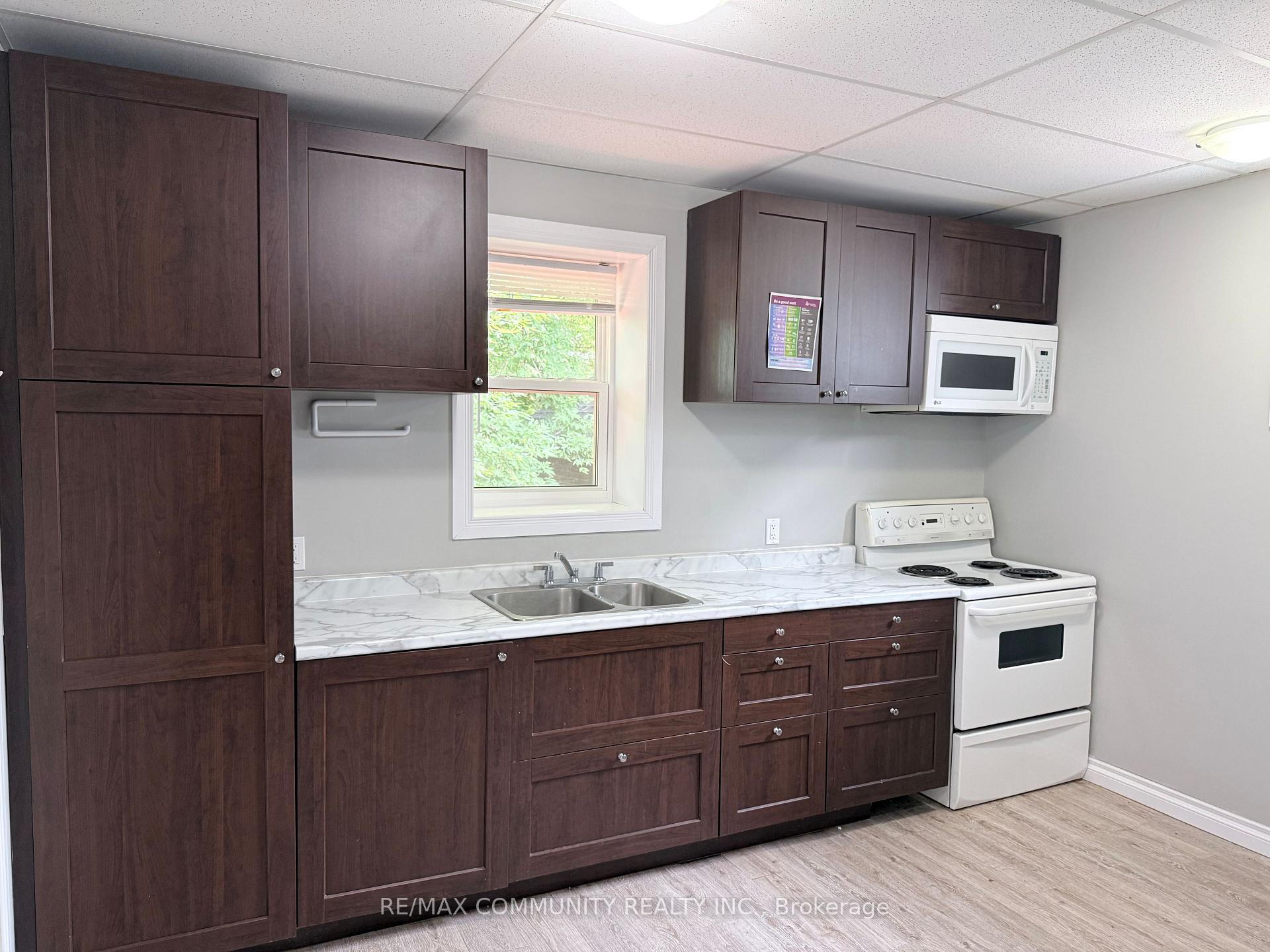 Photo 6 of 70 Huron Street, Guelph, St. Patrick's Ward — HOMEH