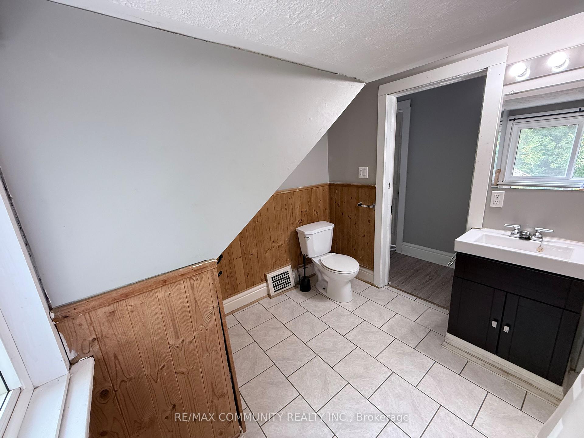 Photo 14 of 70 Huron Street, Guelph, St. Patrick's Ward — HOMEH
