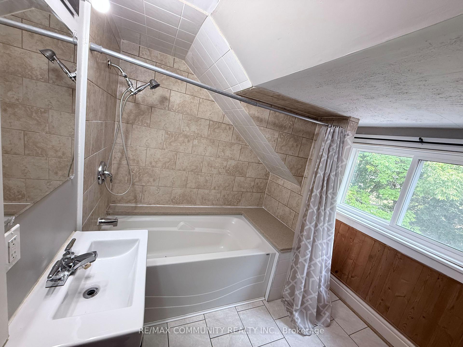 Photo 15 of 70 Huron Street, Guelph, St. Patrick's Ward — HOMEH
