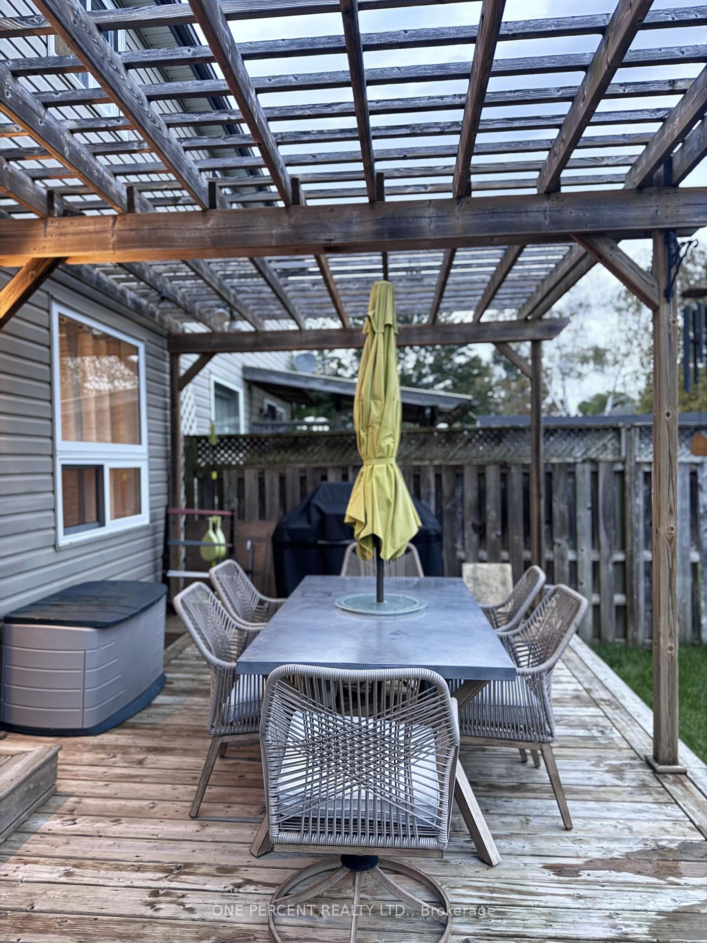 Photo 29 of 459 Albert Street, Stratford — HOMEH