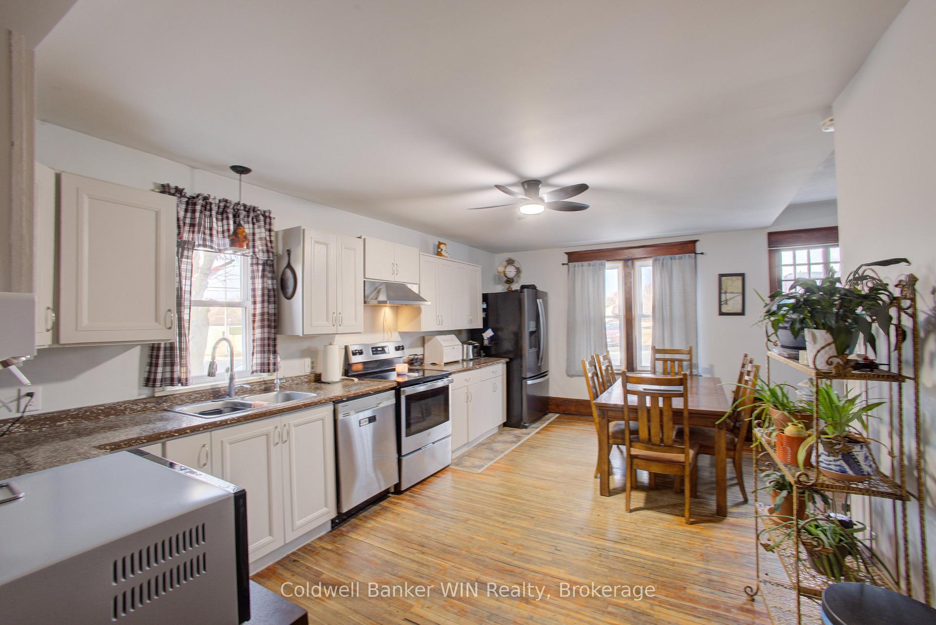 Photo 6 of 17 Arthur Street E, Minto — HOMEH
