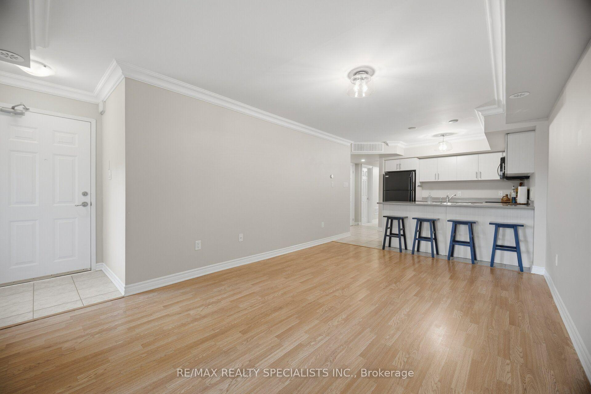 Photo 11 of Unit 66, 2441 Greenwich Drive, Oakville, Westmount — HOMEH