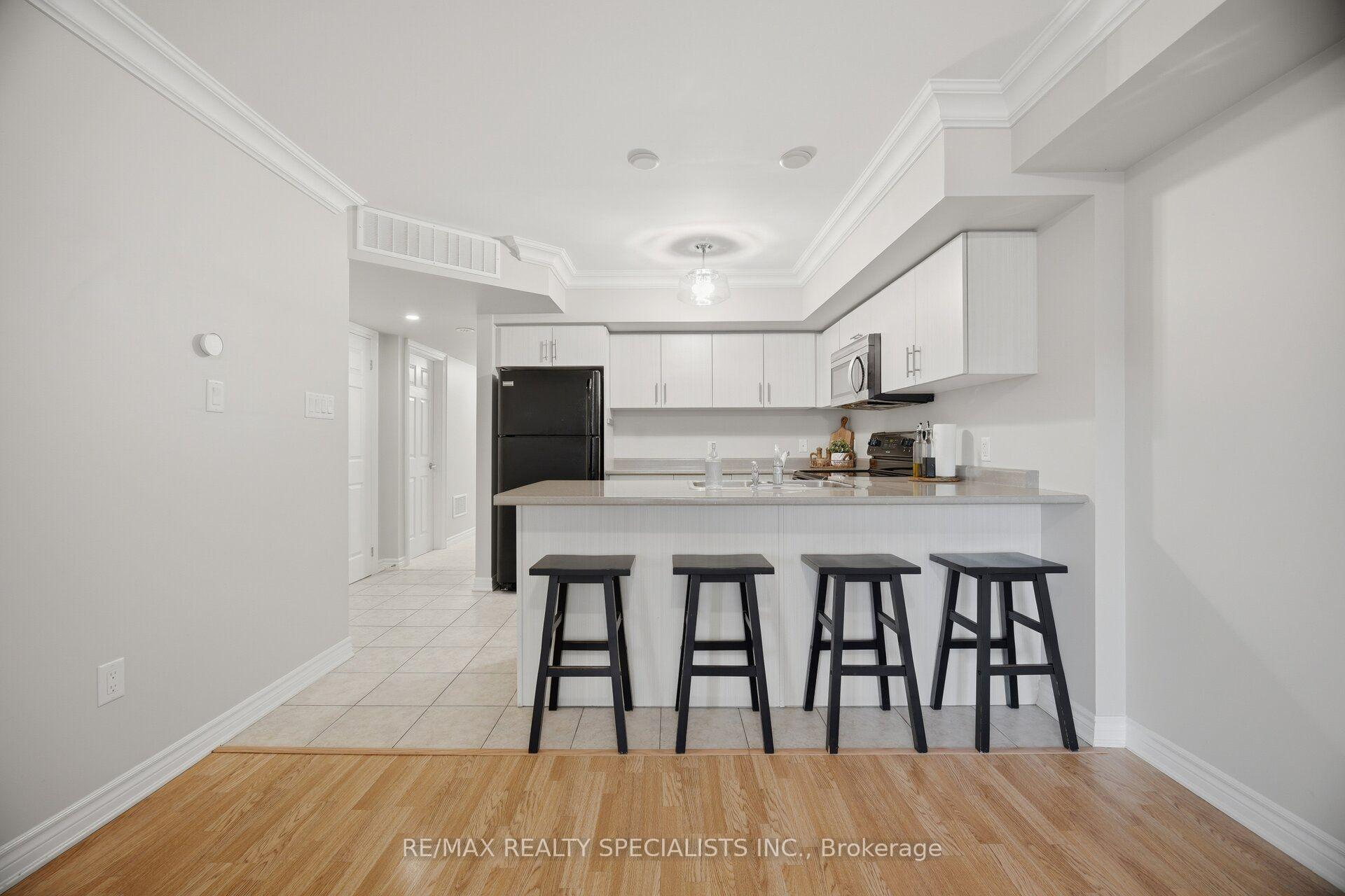 Photo 15 of Unit 66, 2441 Greenwich Drive, Oakville, Westmount — HOMEH