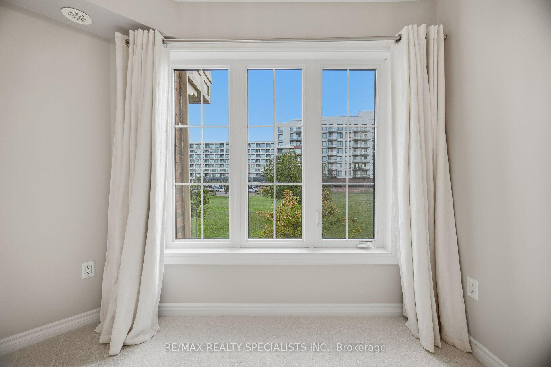 Photo 23 of Unit 66, 2441 Greenwich Drive, Oakville, Westmount — HOMEH