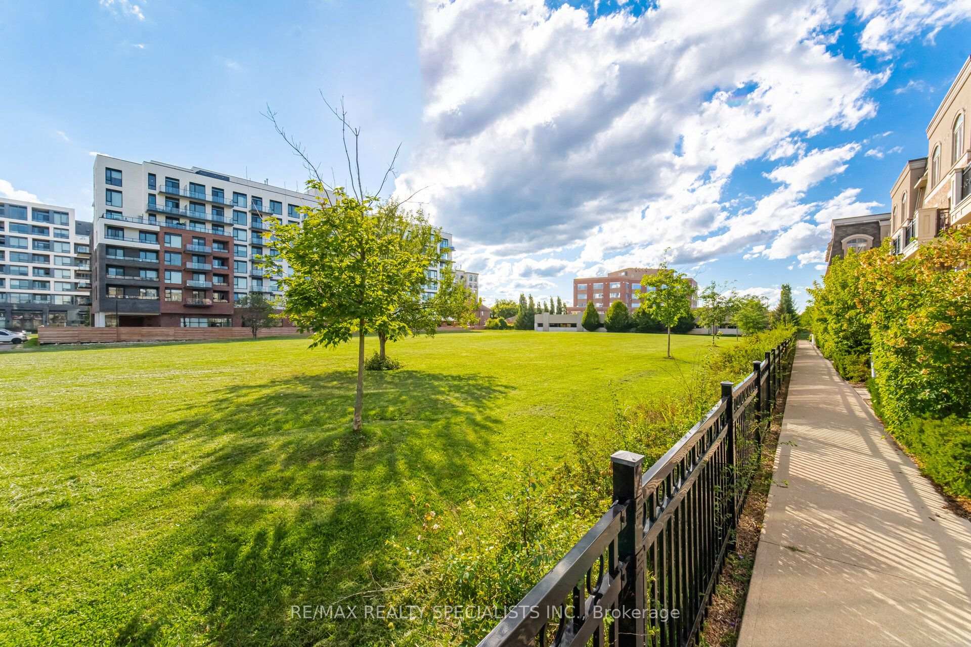 Photo 36 of Unit 66, 2441 Greenwich Drive, Oakville, Westmount — HOMEH