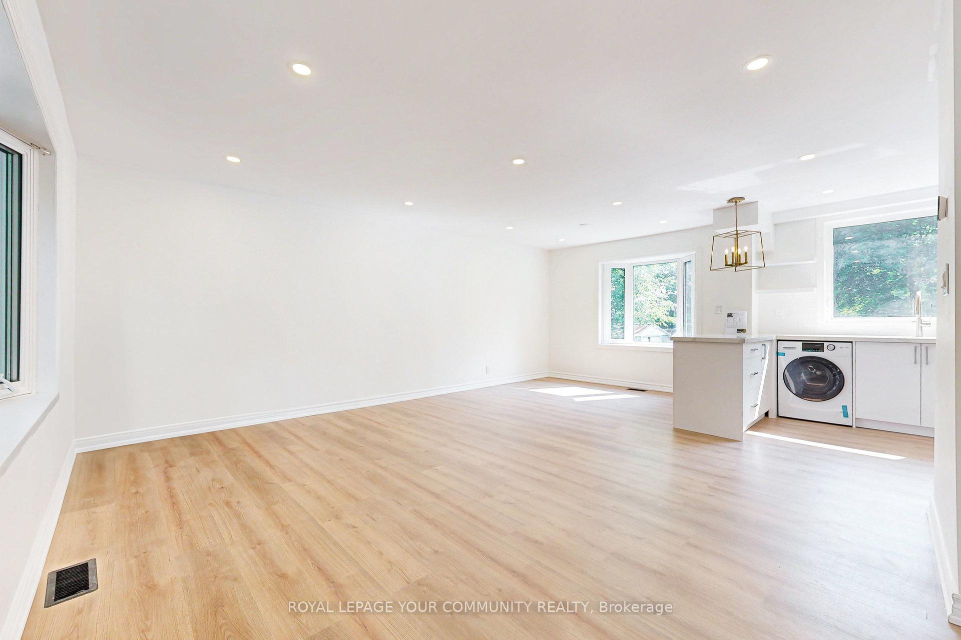 Photo 5 of Unit Main & 2nd, 83 Lundy's Lane, Newmarket, Huron Heights-Leslie Valley — HOMEH