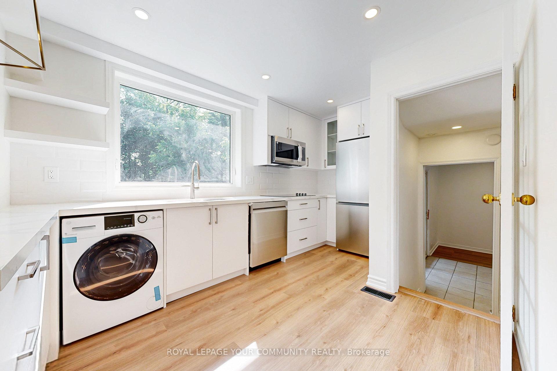 Photo 8 of Unit Main & 2nd, 83 Lundy's Lane, Newmarket, Huron Heights-Leslie Valley — HOMEH