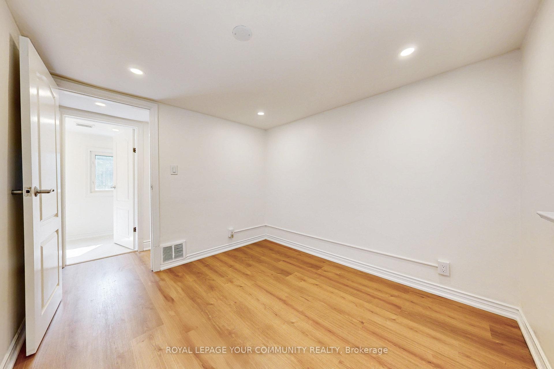 Photo 18 of Unit Main & 2nd, 83 Lundy's Lane, Newmarket, Huron Heights-Leslie Valley — HOMEH