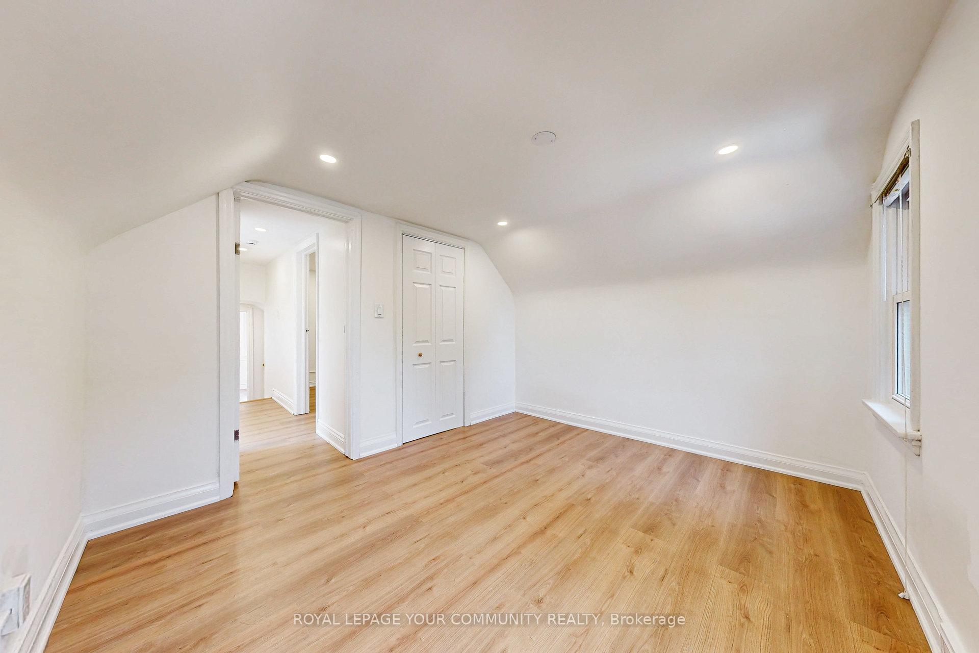 Photo 21 of Unit Main & 2nd, 83 Lundy's Lane, Newmarket, Huron Heights-Leslie Valley — HOMEH