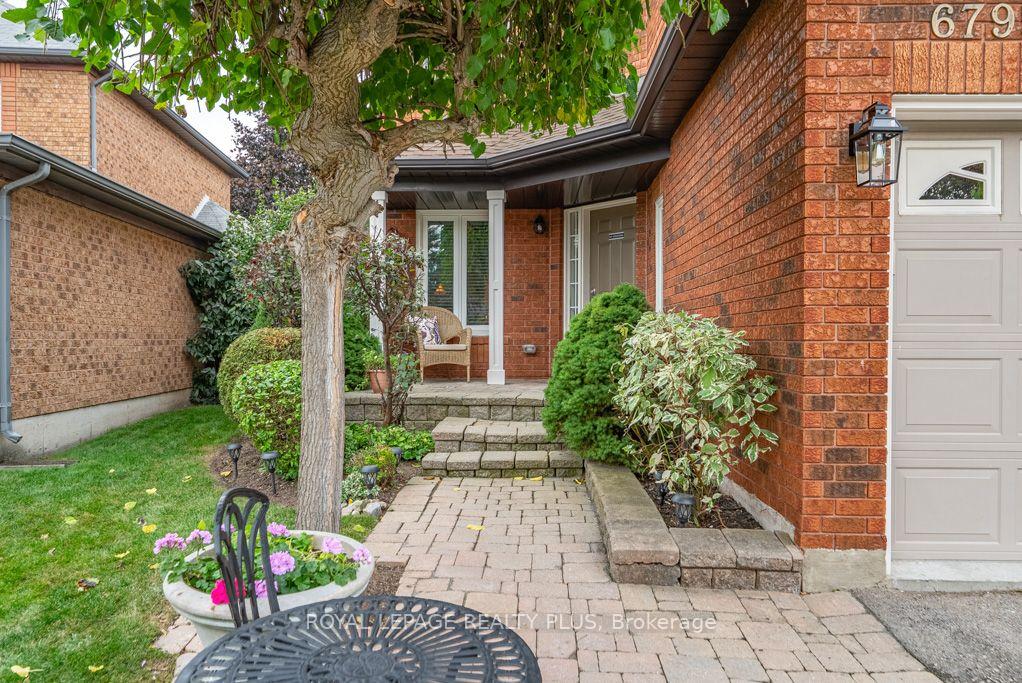 Photo 5 of 6795 Gracefield Drive, Mississauga, Lisgar — HOMEH