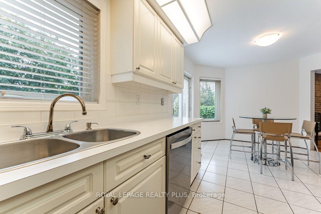 Photo 22 of 6795 Gracefield Drive, Mississauga, Lisgar — HOMEH
