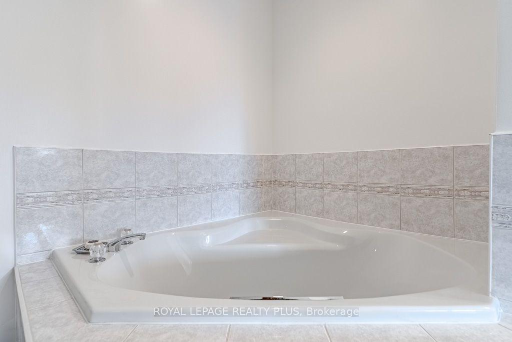Photo 29 of 6795 Gracefield Drive, Mississauga, Lisgar — HOMEH
