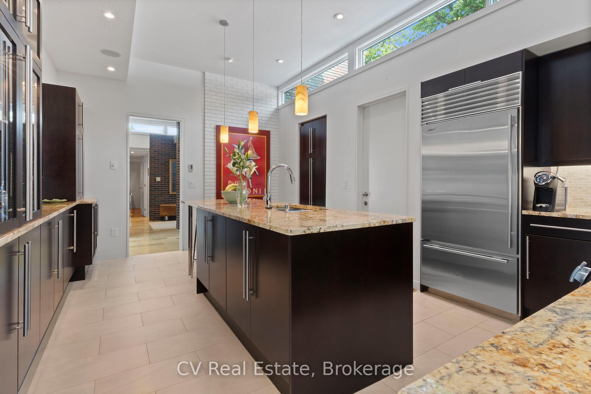 Photo 12 of 31 Auchmar Road, Hamilton, Mohawk — HOMEH